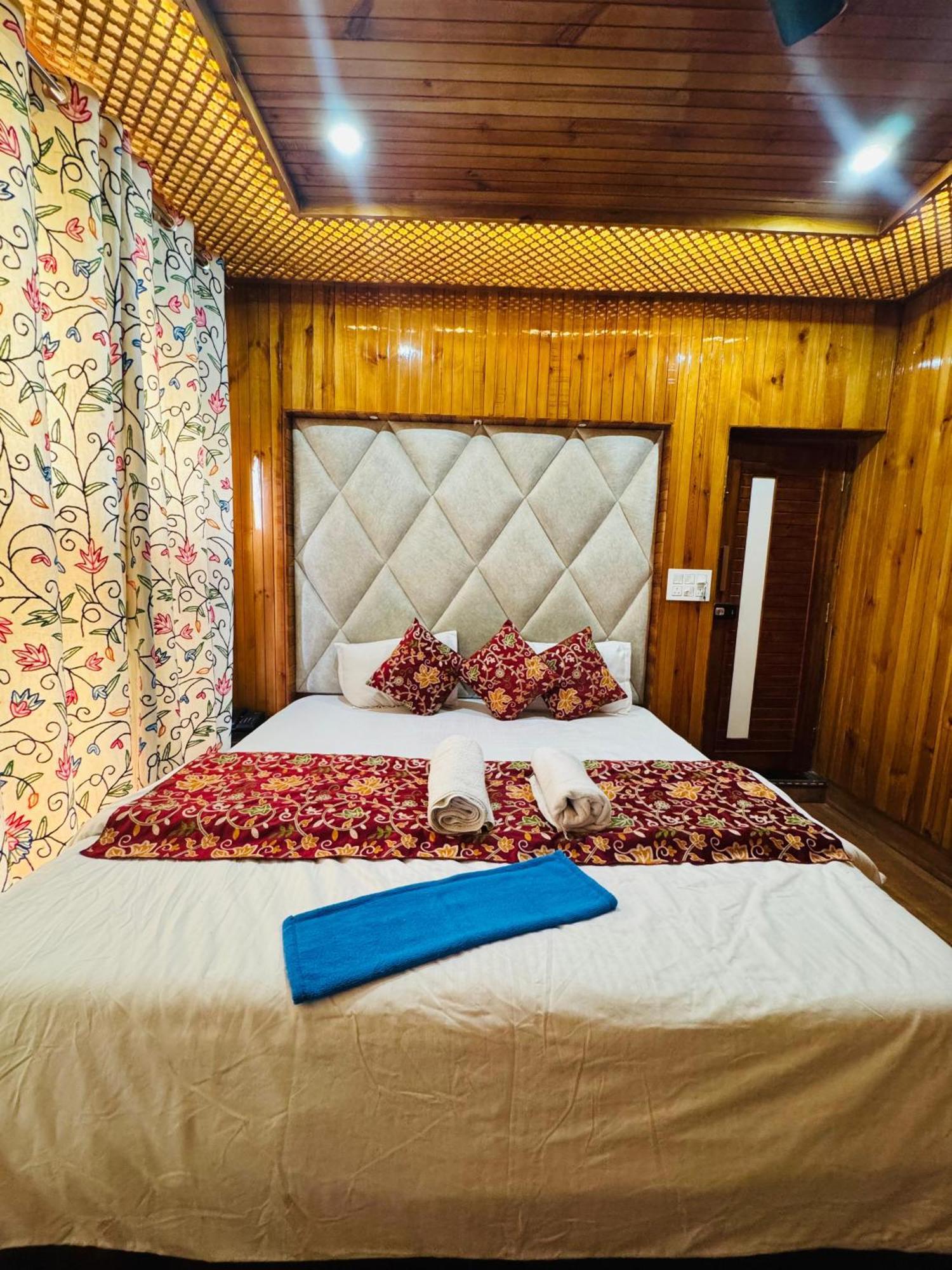 Frosty Mountain Resort Pahalgam Luaran gambar