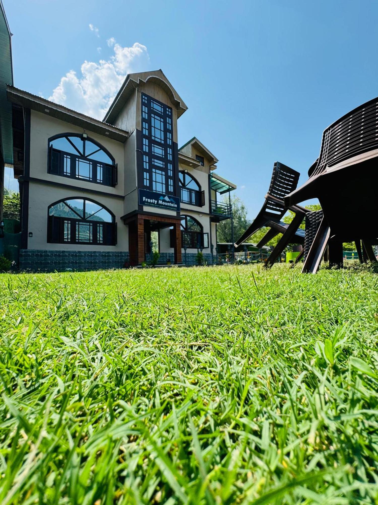 Frosty Mountain Resort Pahalgam Luaran gambar