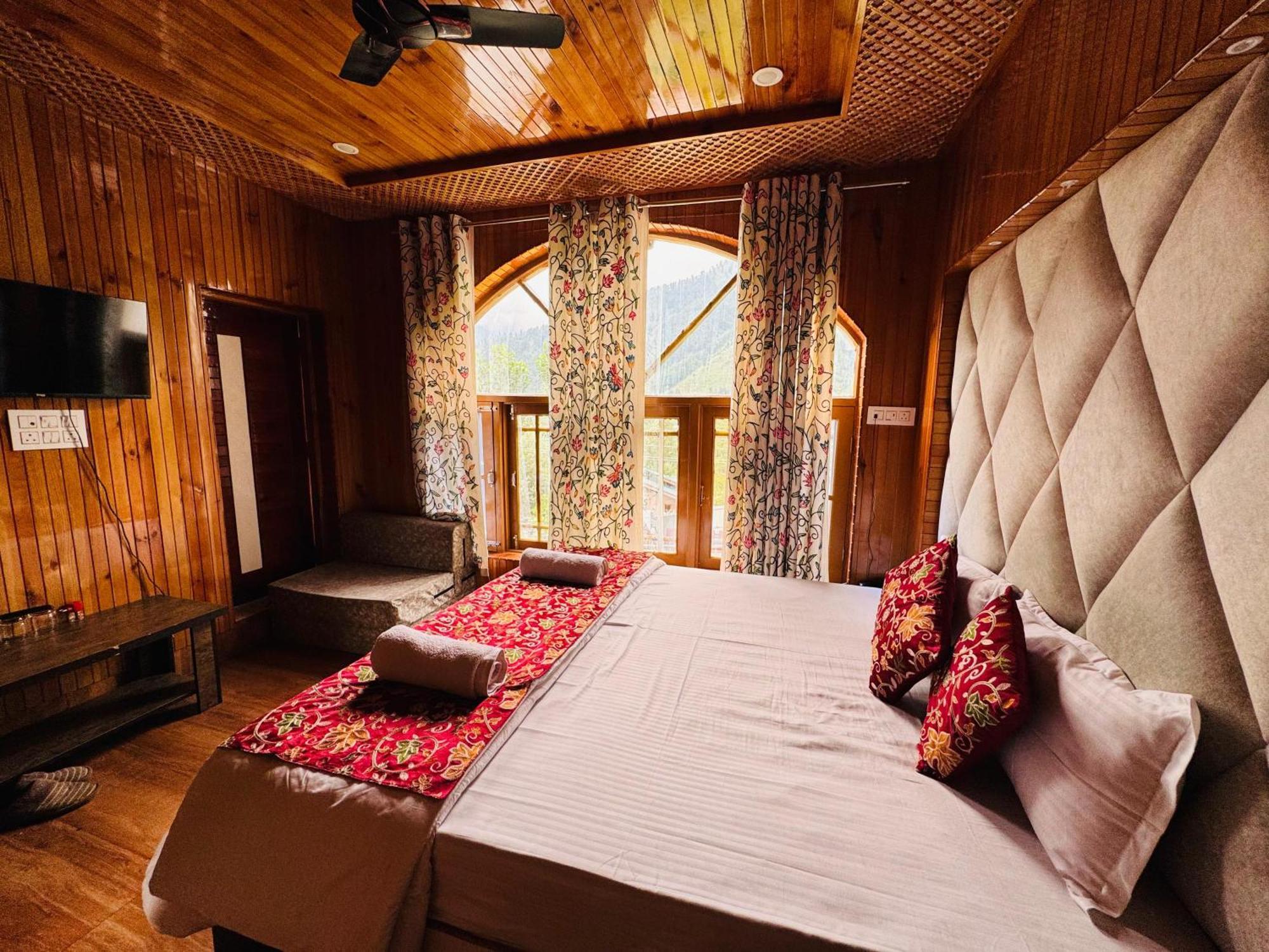 Frosty Mountain Resort Pahalgam Luaran gambar