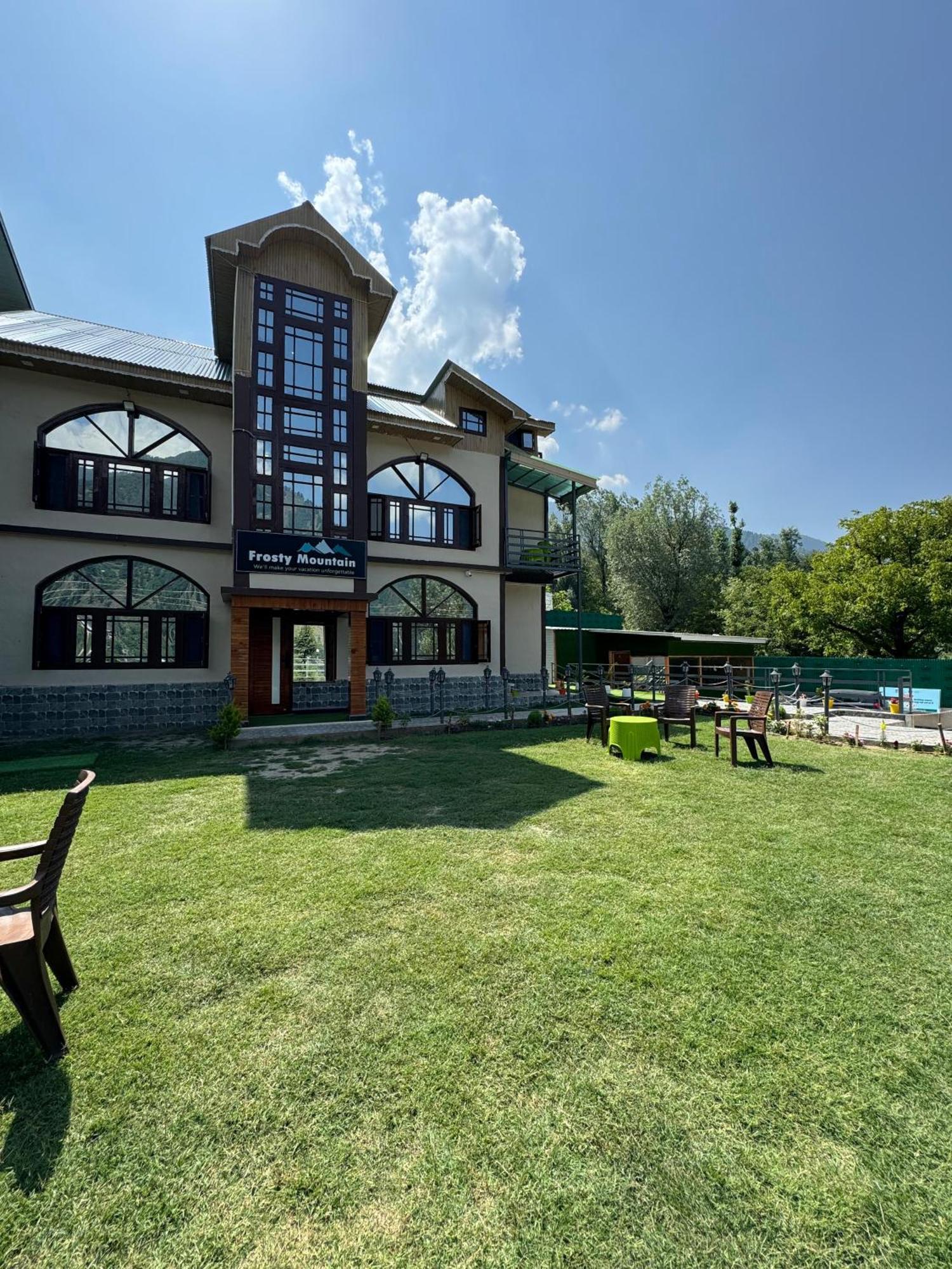 Frosty Mountain Resort Pahalgam Luaran gambar